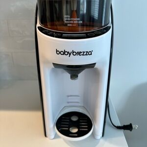 Baby Brezza Formula Dispenser